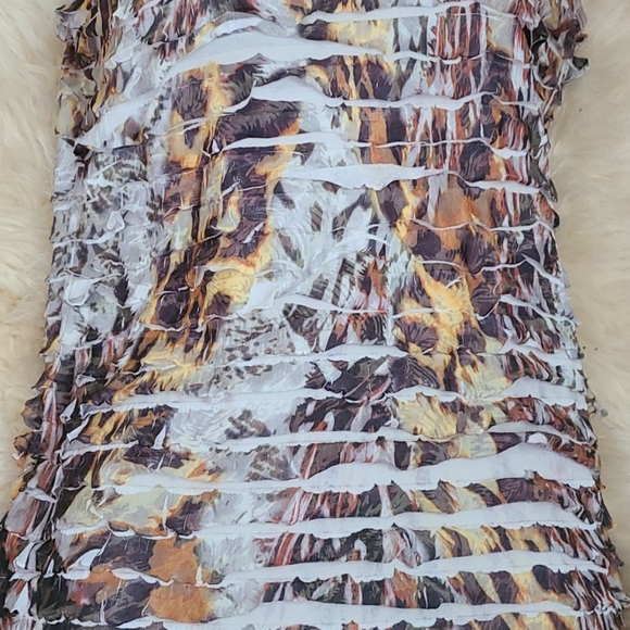 Cache Sleeveless Animal Print Ruffled Shirt - Picture 4 of 10